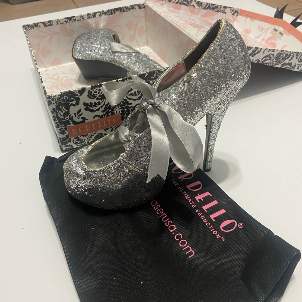 Women's Stilletos/Performance Heels 8 M